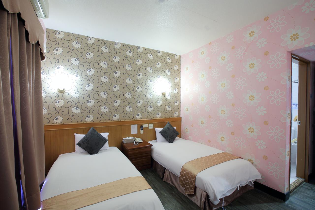 Chiayi Crown Hotel Luaran gambar