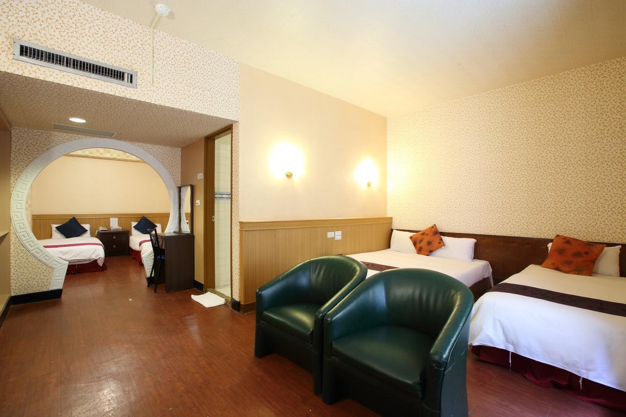 Chiayi Crown Hotel Luaran gambar