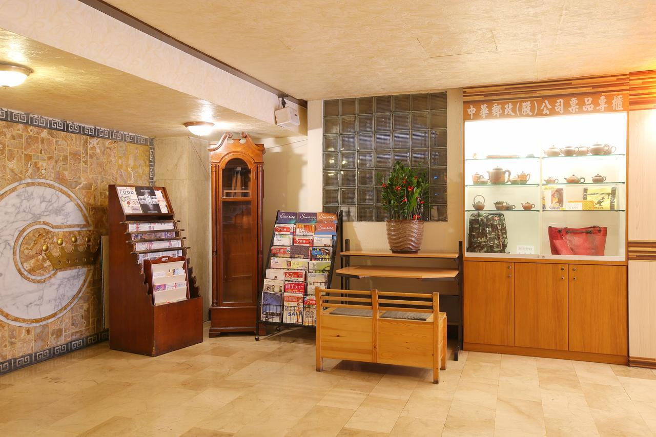 Chiayi Crown Hotel Luaran gambar