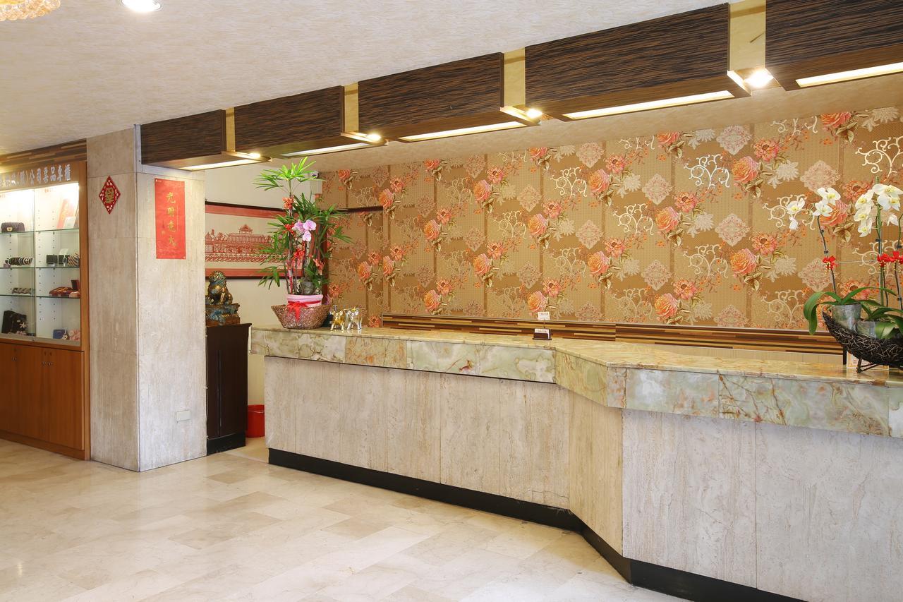 Chiayi Crown Hotel Luaran gambar