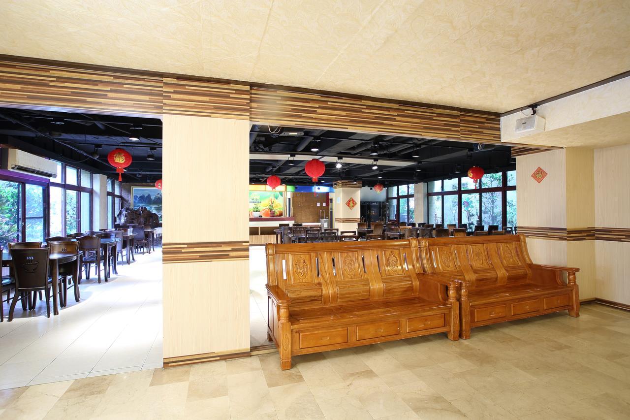 Chiayi Crown Hotel Luaran gambar