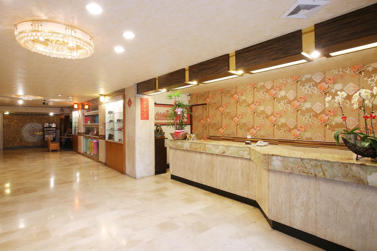 Chiayi Crown Hotel Luaran gambar