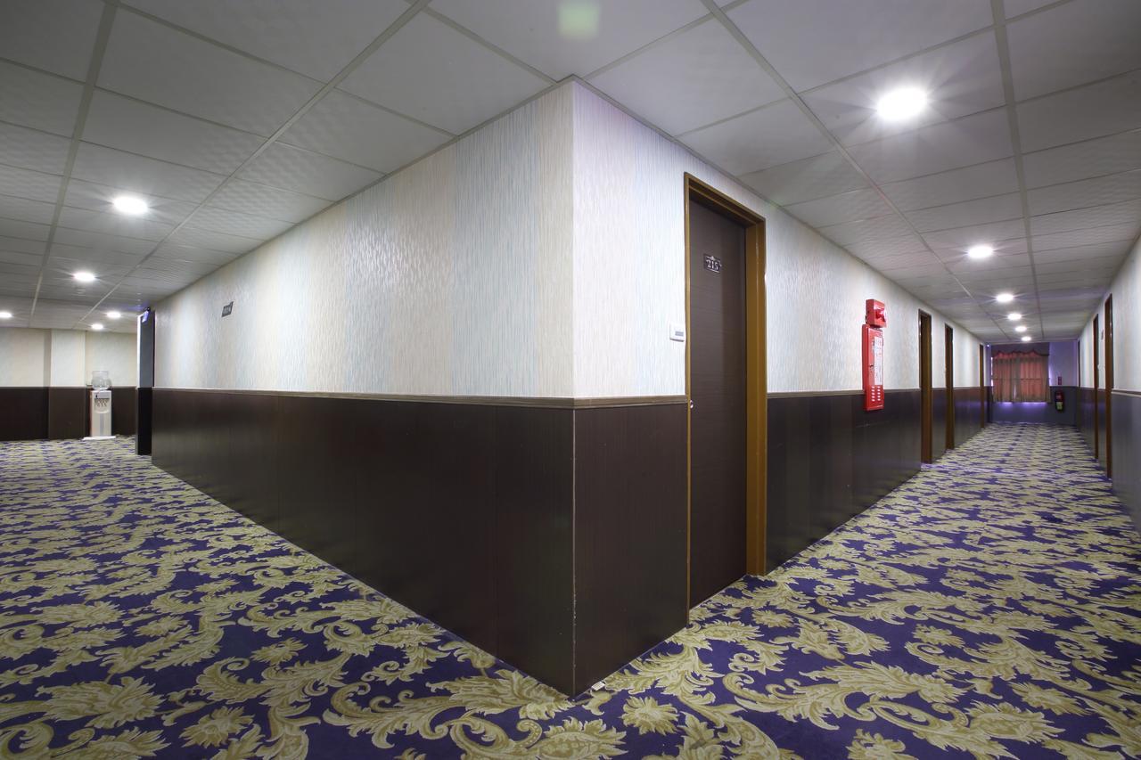 Chiayi Crown Hotel Luaran gambar