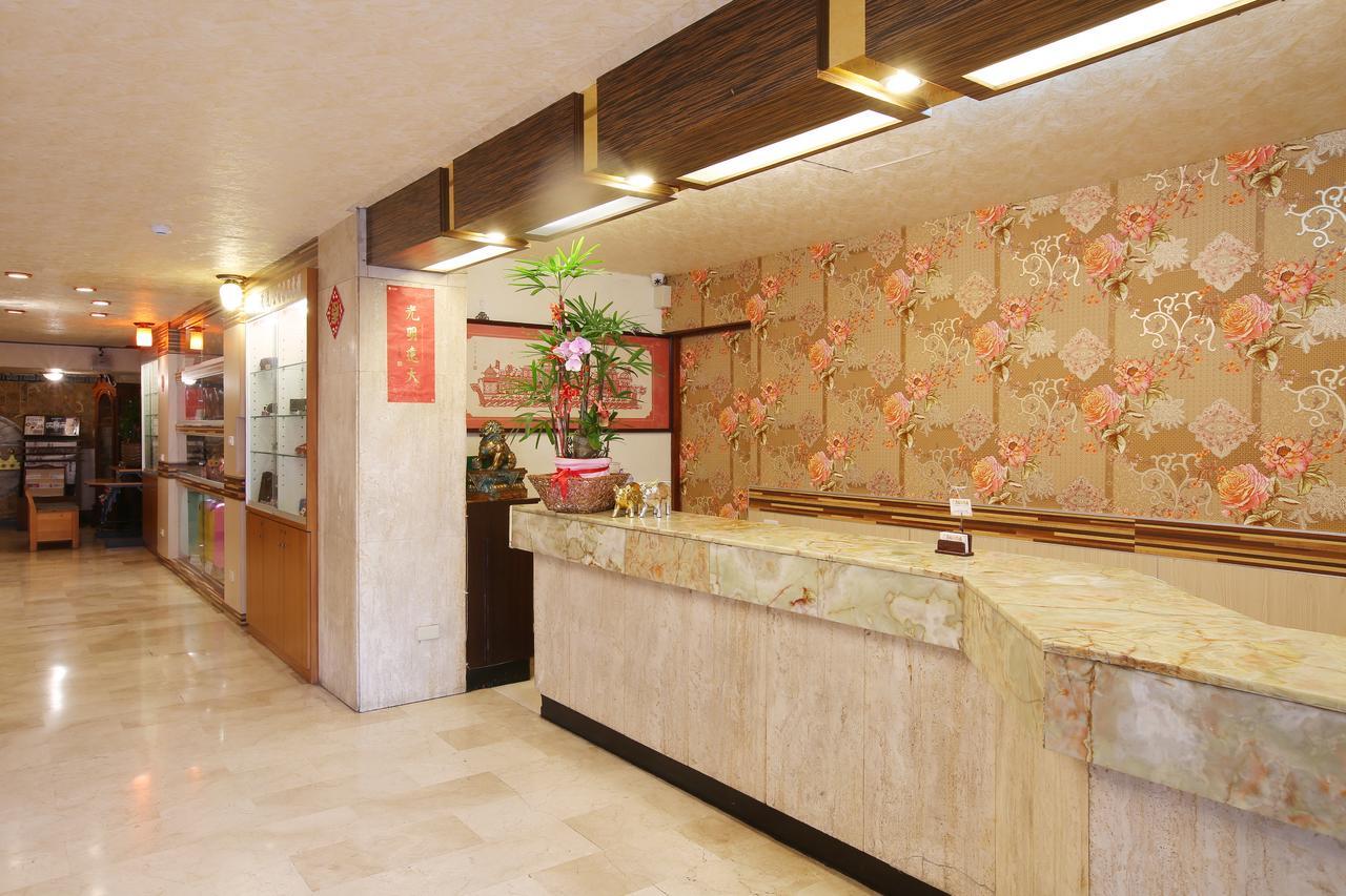 Chiayi Crown Hotel Luaran gambar